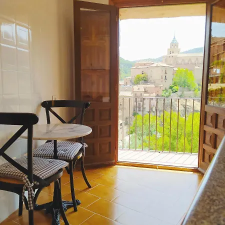 アパート Mirador De Palacios- Centrico Con Vistas Y Parking Cerca Albarracín