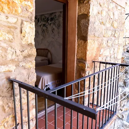 Mirador De Palacios- Centrico Con Vistas Y Parking Cerca Albarracín