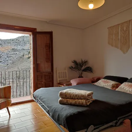 Apartment Mirador De Palacios- Centrico Con Vistas Y Parking Cerca Albarracín
