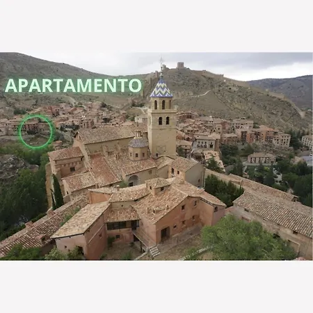 Mirador De Palacios- Centrico Con Vistas Y Parking Cerca アパート Albarracín