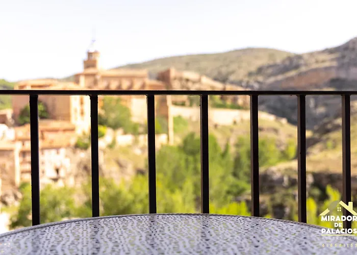 Mirador De Palacios- Centrico Con Vistas Y Parking Cerca Appartement Albarracín