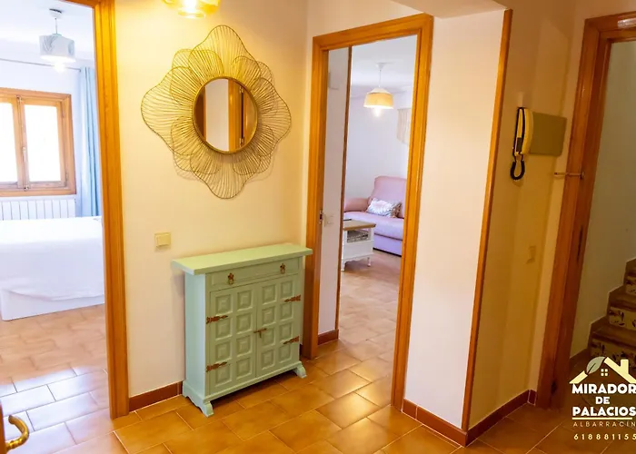 Mirador De Palacios- Centrico Con Vistas Y Parking Cerca Albarracín